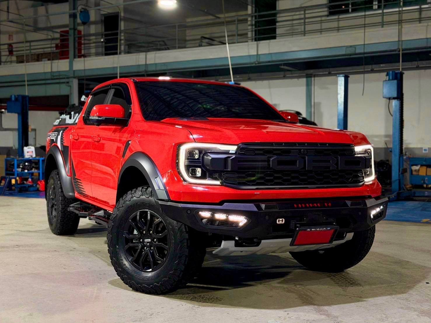 Ford Raptor Orange (2025)