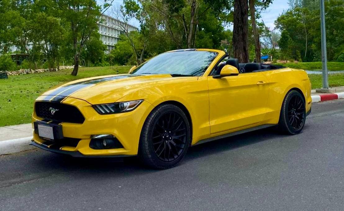 Ford Mustang (2024)