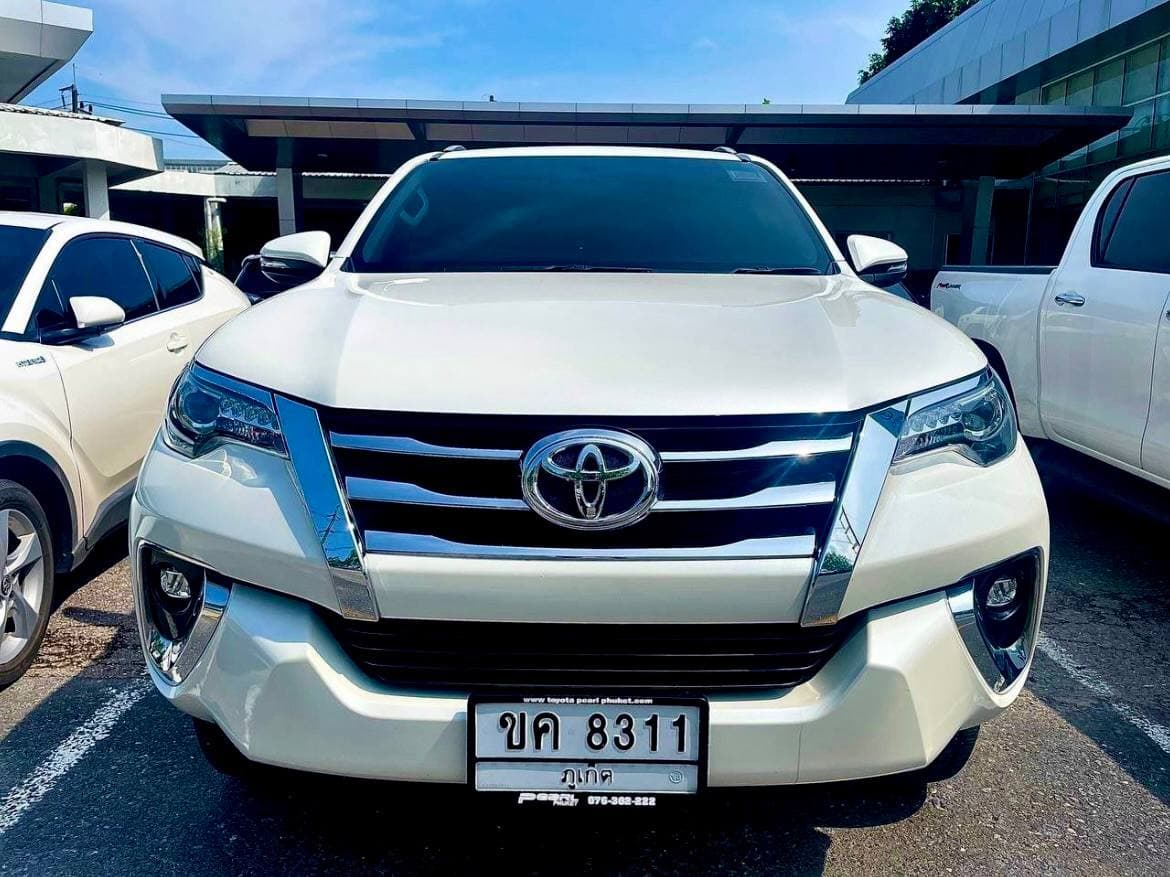 Toyota Fortuner (2021)